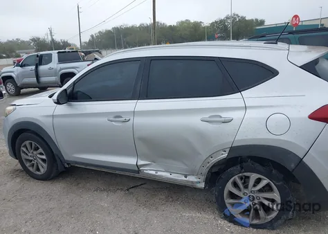 2016 Hyundai Tucson Se z USA, uszkodzony, nr VIN KM8J33A48GU089393
